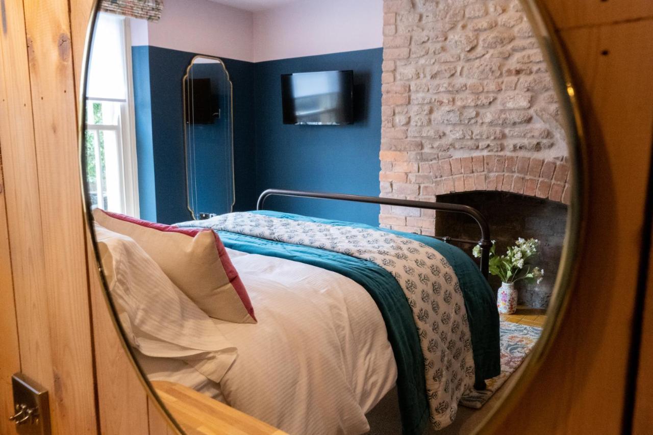 The Sheep And Penguin Hotel Wells Luaran gambar