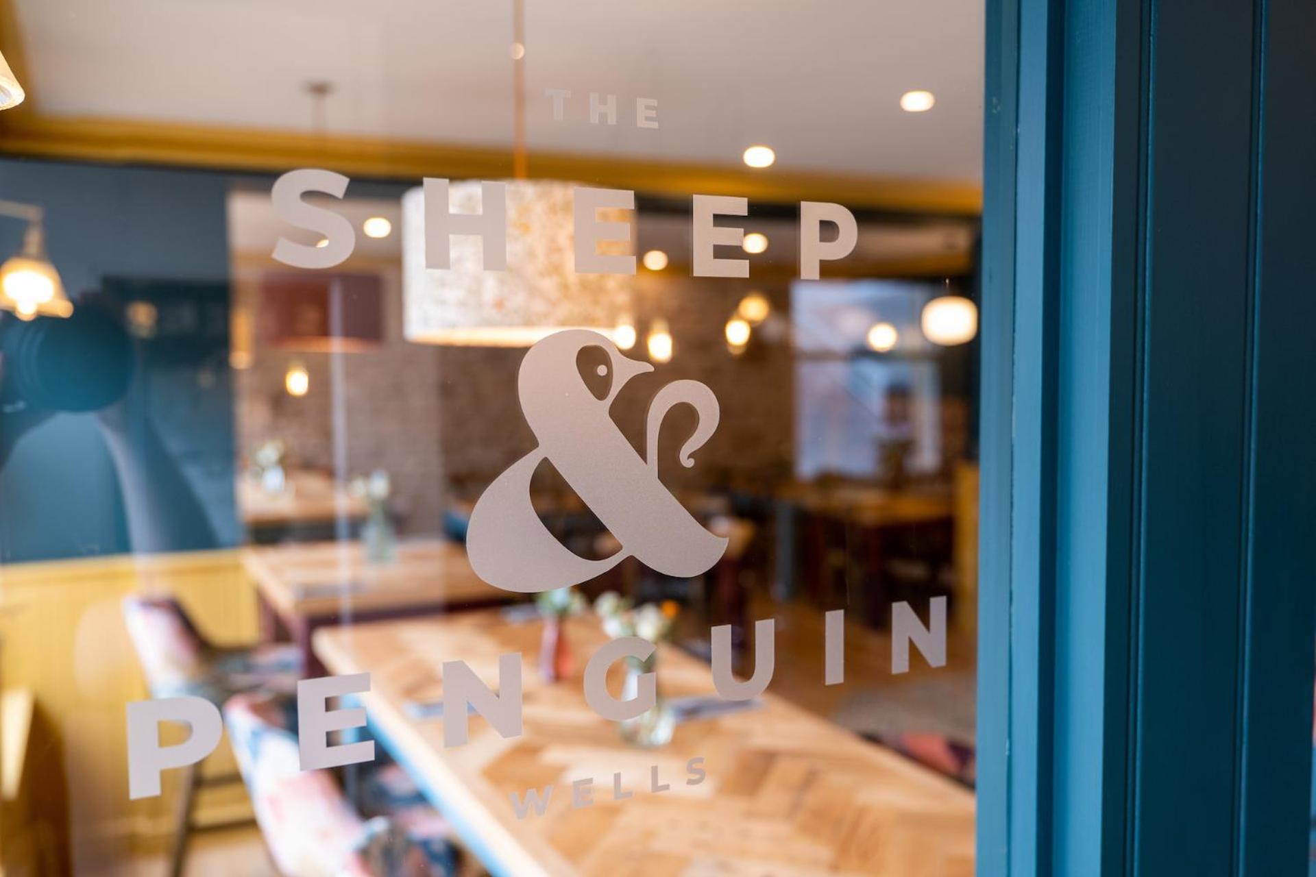 The Sheep And Penguin Hotel Wells Luaran gambar